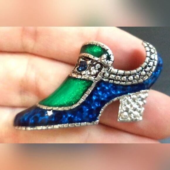 VINTAGE SIGNED DANECRAFT HIGH HEEL SHOE 1 3/4" BROOCH - Picture 1 of 4